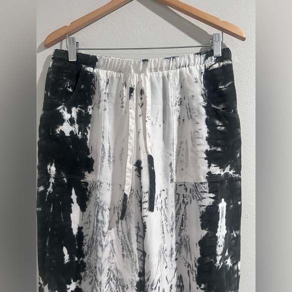RG Kane Tie-Dye Jogger Pants
Black/White Size L - Picture 3 of 9